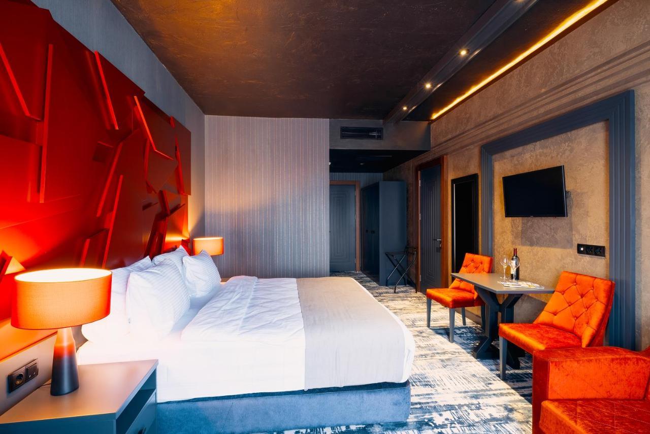 Tapis Rouge Design Boutique Hotel Batumi Luaran gambar Deluxe room